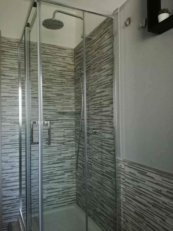 Apartament La Casa Di Ale Aci Castello Zewnętrze zdjęcie