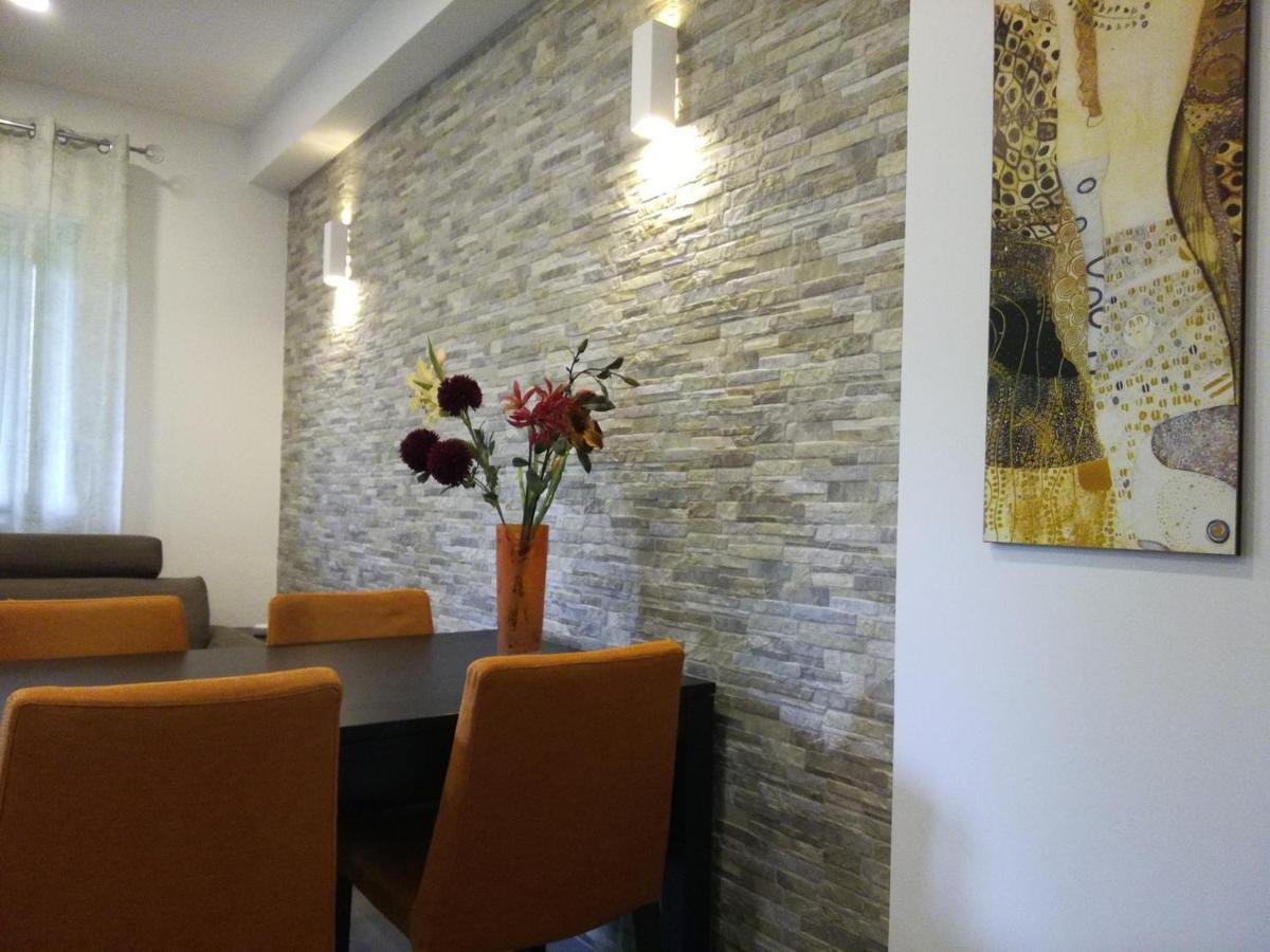 Apartament La Casa Di Ale Aci Castello Zewnętrze zdjęcie